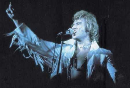 ne vous �tonnez pas si je ne sais pas sourire