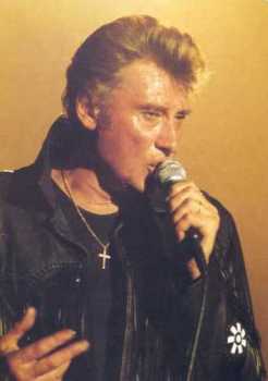 mais lui, il se demande qui il est