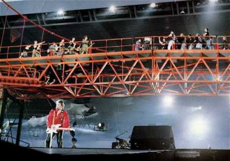 Si vous chercher la bagarre regardez-moi bien en face